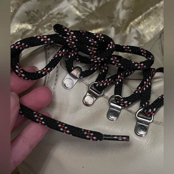 ZARA Girls’ Lace-Up Leather Combat Hiking Boots Cream Color Booties EU 35/US 3.5 - Picture 9 of 14